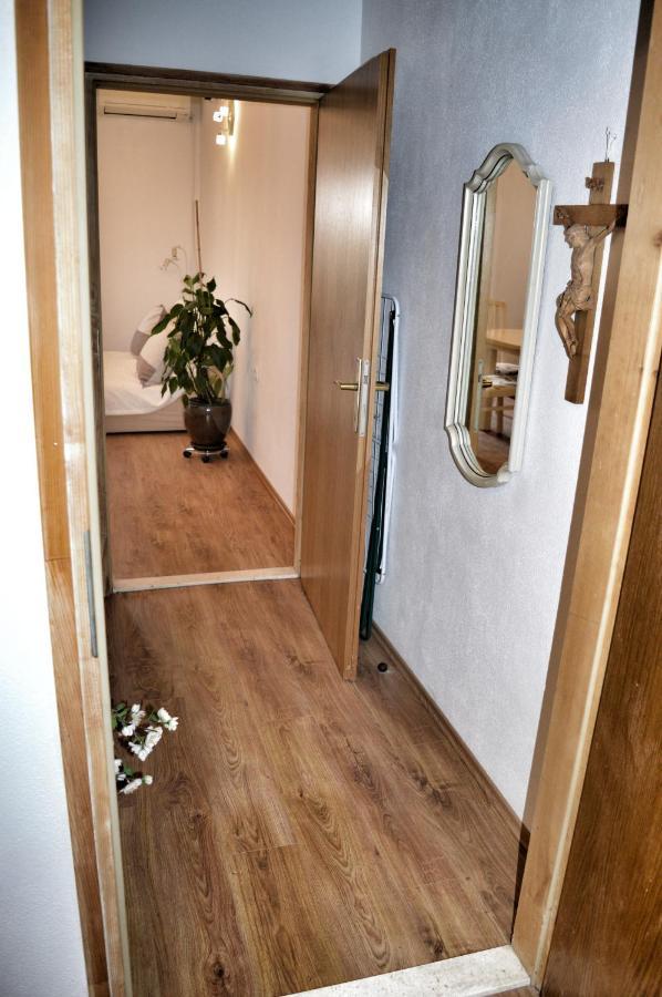 Apartment Nikolic Kaštela Eksteriør bilde