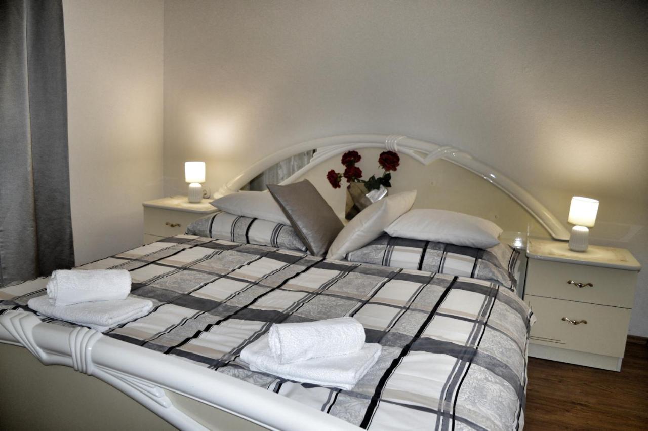 Apartment Nikolic Kaštela Eksteriør bilde
